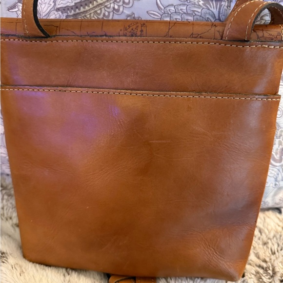 New! Patricia Nash Granada Map Print Leather Crossbody Bag - Picture 10 of 10